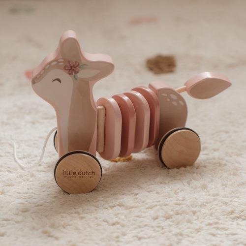 _LITTLE DUTCH PULL ALONG WOOD