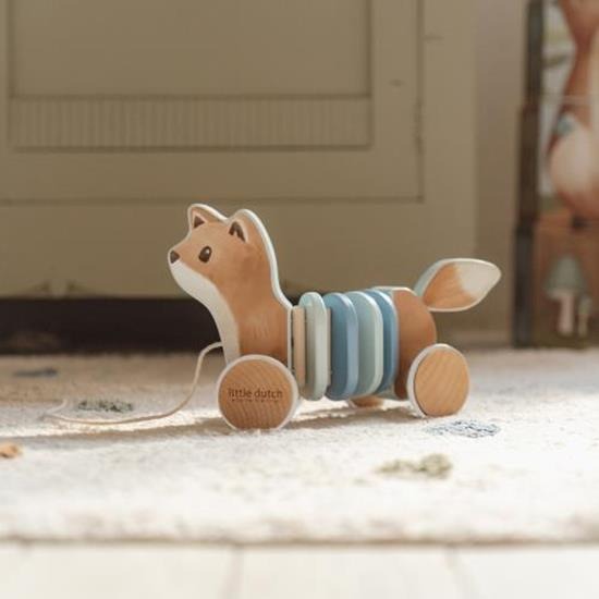 _LITTLE DUTCH PULL ALONG WOOD