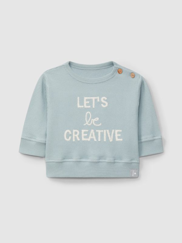 SNUG_SWEATSHIRT