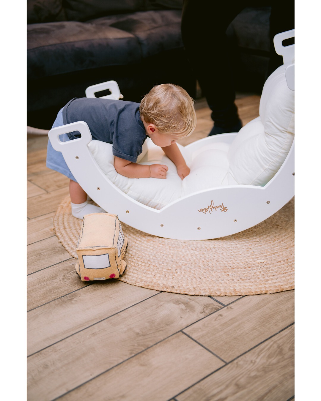 FAMILY NATION CUSCINO PER ARCO MONTESSORI