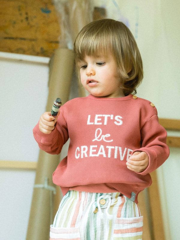 SNUG_SWEATSHIRT